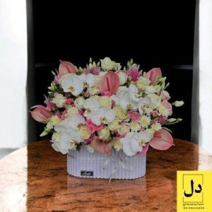ارسال گل طبیعی برای کافه وریا غفوری در تهران