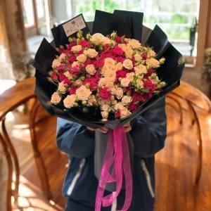 گل برای مرد 40 ساله